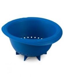 Perfect for prep! Crafted from heat- and stain-resistant silicone, this colander creates the an ideal rinsing area for your favorite fruits and veggies. This versatile colander fits effortlessly in your sink, keeping mess and clutter to a minimum, and also slips right into dishwasher for hassle-free cleanup. Perfect for prep! Crafted from heat- and stain-resistant silicone, this colander creates the an ideal rinsing area for your favorite fruits and veggies. This versatile colander fits effortlessly in your sink, keeping mess and clutter to a minimum, and also slips right into dishwasher for hassle-free cleanup.