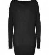 A contemporary feminine choice packed with wearing possibilities, DKNYs black cowl-neck pullover counts as a must for chic daytime looks - Oversized cowl neckline can also be worn off-the-shoulder, long sleeves, fine ribbed trim - Straight silhouette - Wear with everything from jeans and loafers to leather leggings and ankle boots