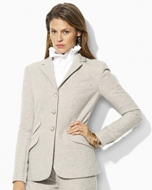 Designed in sophisticated tweed, the smartly tailored Darrin jacket is an elegant representation of chic, modern style. Designed in sophisticated tweed, the smartly tailored Darrin jacket is an elegant representation of chic, modern style.