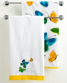 Butterflies dance together in harmony in the Flights of Fancy embroidered bath towel, inspired by American artist Vera Neumann's classic silk scarves. Featuring pure cotton. Butterflies dance together in harmony in the Flights of Fancy embroidered bath towel, inspired by American artist Vera Neumann's classic silk scarves. Featuring pure cotton.