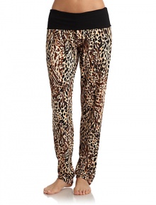 THE LOOKAllover leopard printWide banded waist, fold-downTHE FITRise, about 10Inseam, about 29THE MATERIALViscose/elastaneCARE & ORIGINHand washImportedModel shown is 5'8 (172½cm) wearing US size Small. THE LOOKAllover leopard printWide banded waist, fold-downTHE FITRise, about 10Inseam, about 29THE MATERIALViscose/elastaneCARE & ORIGINHand washImportedModel shown is 5'8 (172½cm) wearing US size Small.