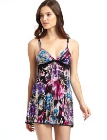 THE LOOKAbstract floral designV-neckAdjustable straps with knotted detailLace empire waist with knotted detailGathered accentBack lace and keyhole detailTHE FITAbout 28 from shoulder to hemTHE MATERIALNylonCARE & ORIGINMachine washImportedModel shown is 5'10 (177cm) wearing US size Small. THE LOOKAbstract floral designV-neckAdjustable straps with knotted detailLace empire waist with knotted detailGathered accentBack lace and keyhole detailTHE FITAbout 28 from shoulder to hemTHE MATERIALNylonCARE & ORIGINMachine washImportedModel shown is 5'10 (177cm) wearing US size Small.