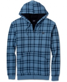 Add some flair to your hoodie collection with this plaid fleece zip-up by DC Shoes.