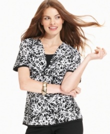 JM Collection's petite layered printed top is a fuss-free everyday piece! Wear it with your most comfortable jeans or pants for an easy ensemble. JM Collection's petite layered printed top is a fuss-free everyday piece! Wear it with your most comfortable jeans or pants for an easy ensemble.