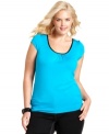 Make a memorable exit with ING's short sleeve plus size top, featuring a cutout back!