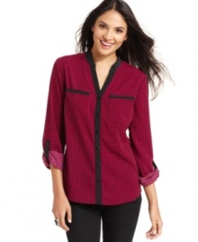 Make a graphic impact with this top from Elementz, featuring fashion-forward houndstooth and an easy silhouette!