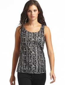 THE LOOKClassic tank top in a vibrant printMini zipper embellishes the neck, arms, patch pocketTHE FITAbout 25 from shoulder to hemTHE MATERIALPolyesterCARE & ORIGINMachine washImported