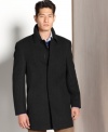 Cover up in class with this stylish medium-weight overcoat from Lauren by Ralph Lauren.