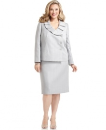 This Evan Picone plus size skirt suit offers classic style for your next special occasion. The asymmetrical button-front jacket adds interest to the slim skirt, while a subtle tonal pattern adds shimmer to the whole look!