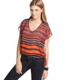 A tie at the side adds a little twist to 6 Degrees' striped top. Pair with dark jeans for a no-fail look! A tie at the side adds a little twist to 6 Degrees' striped top. Pair with dark jeans for a no-fail look!