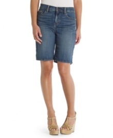 Bermudas are back! Levi's petite interpretation of this look is perfect for pairing with flats or dressing up with a chic wedge. The potential is limitless! Bermudas are back! Levi's petite interpretation of this look is perfect for pairing with flats or dressing up with a chic wedge. The potential is limitless!