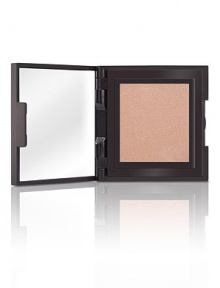 Laura Mercier Lustre Eye Colour imparts pure dynamic iridescences with a sophisticated frost finish providing amazing adherence. Long-wearing and crease-resistant, each colour looks freshly applied throughout the day. Micronized pigments deliver deep colour in the release of one stroke. Laura Mercier Lustre Eye Colour imparts pure dynamic iridescences with a sophisticated frost finish providing amazing adherence. Long-wearing and crease-resistant, each colour looks freshly applied throughout the day. Micronized pigments deliver deep colour in the release of one stroke.