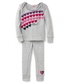 You'll never have to tell her twice to put on her pajamas with this adorable heart set by Juicy Couture. You'll never have to tell her twice to put on her pajamas with this adorable heart set by Juicy Couture.