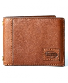 Right in the pocket! Function meets style with this casually cool Fossil Traveler wallet.