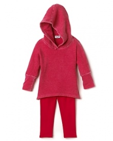 Cool and cozy in punky pink, this ultra-soft Splendid hooded sweatshirt and leggings set's the perfect laid back pair for fall. Cool and cozy in punky pink, this ultra-soft Splendid hooded sweatshirt and leggings set's the perfect laid back pair for fall.