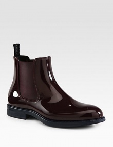 A sleek design with double side gore detail, takes a modern approach for those upcoming rainy days ahead.Rubber upperRubber soleImported A sleek design with double side gore detail, takes a modern approach for those upcoming rainy days ahead.Rubber upperRubber soleImported