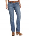 Play it straight in Levi's classic 505 Straight Leg jeans, in a stretch fit and lightly distressed wash.