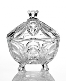 Decidedly vintage, this cut crystal candy bowl from Godinger's Serenade collection glistens with elegant Art Nouveau style. Decidedly vintage, this cut crystal candy bowl from Godinger's Serenade collection glistens with elegant Art Nouveau style.