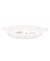 Fresh from the garden, the Butterfly Meadow Herbs oval baker from Lenox features hardy stoneware with flowering herbs and a delicately scalloped edge. Qualifies for Rebate