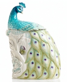 A symbol of eternal life and beauty, the peacock serves as the inspiration for this fanciful sculpted cookie jar. Richly detailed with subdued watercolors, it's a stunning stand-alone piece and beautiful complement to Edie Rose by Rachel Bilson dinnerware and serveware. A symbol of eternal life and beauty, the peacock serves as the inspiration for this fanciful sculpted cookie jar. Richly detailed with subdued watercolors, it's a stunning stand-alone piece and beautiful complement to Edie Rose by Rachel Bilson dinnerware and serveware.