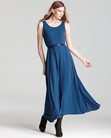 This Eileen Fisher floor length dress is a timeless, elegant choice -- a flowing essential that wears beautifully and packs effortlessly. Wrap it with a slim belt from your collection to streamline the silhouette.