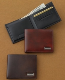 Great for the traveler, this Geoffrey Beene passcase wallet can easily hold all your on-the-go essentials.