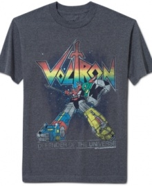 Defender of the universe. This Voltron shirt from Fifth Sun rounds out your sweet t-shirt collection. Defender of the universe. This Voltron shirt from Fifth Sun rounds out your sweet t-shirt collection.