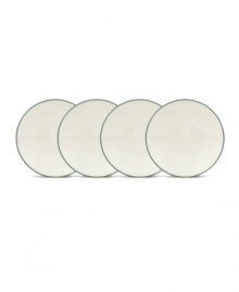 This lush green set of four mini plates are perfect side plates for all kinds of occasions. Mix and match this simple, versatile stoneware with the other shades of Colorwave dinnerware for a unique table setting in your favorite hues. This lush green set of four mini plates are perfect side plates for all kinds of occasions. Mix and match this simple, versatile stoneware with the other shades of Colorwave dinnerware for a unique table setting in your favorite hues.