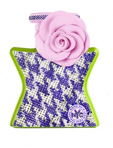 For gardenia devotees with a sense of fashion elegance, this is the ultimate gift of gifts: A 3.4 oz. limited-edition bottle of Central Park West whose houndstooth surface has been rendered with 2,500 sparkling Swarovski gems, its edges bordered in vivid lime green, its cap encircled with tiny stones. Made in USA. For gardenia devotees with a sense of fashion elegance, this is the ultimate gift of gifts: A 3.4 oz. limited-edition bottle of Central Park West whose houndstooth surface has been rendered with 2,500 sparkling Swarovski gems, its edges bordered in vivid lime green, its cap encircled with tiny stones. Made in USA.