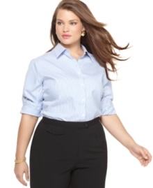 Looking office-chic just got easier with Jones New York Signature's long sleeve plus size shirt, crafted from wrinkle-resistant cotton.