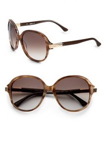 THE LOOKRounded square styleAcetate framesLogo accented temples UV protectionSignature case includedTHE COLORBrown horn with brown gradient lensesORIGINMade in France THE LOOKRounded square styleAcetate framesLogo accented temples UV protectionSignature case includedTHE COLORBrown horn with brown gradient lensesORIGINMade in France