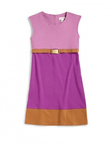 THE LOOKColorblock designRound necklineSleevelessEmpire waist with metal detailBack zip closureTHE MATERIALCottonCARE & ORIGINMachine washImported THE LOOKColorblock designRound necklineSleevelessEmpire waist with metal detailBack zip closureTHE MATERIALCottonCARE & ORIGINMachine washImported