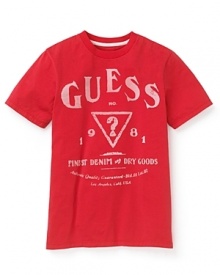 Crewneck tee with 'Finest Denim Dry Goods' and logo print on the front. Crewneck tee with 'Finest Denim Dry Goods' and logo print on the front.