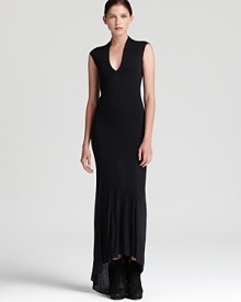 This Helmut Lang dress captured relaxed elegance with raw-edged seams and flattering high-low hemline.