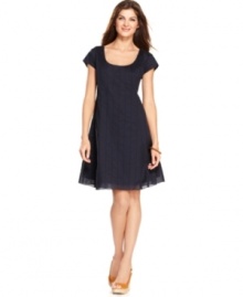 Kick up summer days in this easy A-line dress from J Jones New York. Chic cap sleeves, pintuck cotton fabric and a breezy silhouette make it a wardrobe staple. (Clearance)