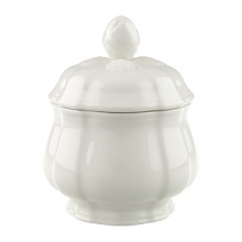 The Villeroy & Boch Manoir dinnerware collection offers mannered elegance with simple modern shapes that respect craft and classic design. With a scalloped edge, this fine sugar dish brings sophistication to tea time, adding another dimension to your complete table setting. The Villeroy & Boch Manoir dinnerware collection offers mannered elegance with simple modern shapes that respect craft and classic design. With a scalloped edge, this fine sugar dish brings sophistication to tea time, adding another dimension to your complete table setting.