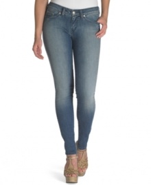 A denim style you'll turn to again and again, Levi's 535 jeggings match the perfect wash with trend-right design!