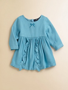A just-right blend of comfy and chic, in soft cotton with vertical ruffles and a sweet bow graphic.Scoop neckConcealed back zip closureLong sleevesFront rufflesFalls above kneeCottonMachine washImported A just-right blend of comfy and chic, in soft cotton with vertical ruffles and a sweet bow graphic.Scoop neckConcealed back zip closureLong sleevesFront rufflesFalls above kneeCottonMachine washImported