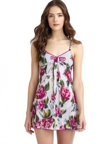 THE LOOKFloral printLace-trimmed v-neckAdjustable straps with knot detailFront cascading accentEmpire waistContrast lace-trimmed hemBack cutout with knot detailTHE FITAbout 30 from shoulder to hemTHE MATERIALNylonCARE & ORIGINMachine washImported THE LOOKFloral printLace-trimmed v-neckAdjustable straps with knot detailFront cascading accentEmpire waistContrast lace-trimmed hemBack cutout with knot detailTHE FITAbout 30 from shoulder to hemTHE MATERIALNylonCARE & ORIGINMachine washImported