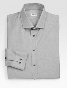 A business essential, in a modern fit, crafted from beautiful Italian cotton. Button-frontSpread collarCottonMachine washImported