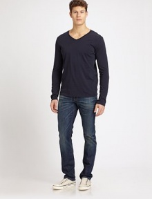 Medium-dark rinse, cut straight throughout the leg for a premium fit that' sure to be a longtime favorite.Five-pocket styleInseam, about 31CottonMachine washMade in USA Medium-dark rinse, cut straight throughout the leg for a premium fit that' sure to be a longtime favorite.Five-pocket styleInseam, about 31CottonMachine washMade in USA
