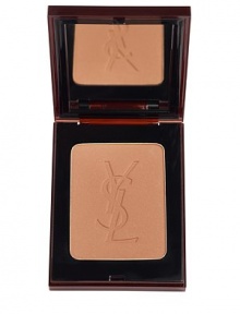 This bronzing powder provides an instant healthy glow thanks to the incorporation of the new Sun Radiance pigments. These special effect pigments capture the light and diffuse a golden reflection in all directions. The complexion is smooth, leaving skin looking refreshed and rested. .35 oz. This bronzing powder provides an instant healthy glow thanks to the incorporation of the new Sun Radiance pigments. These special effect pigments capture the light and diffuse a golden reflection in all directions. The complexion is smooth, leaving skin looking refreshed and rested. .35 oz.