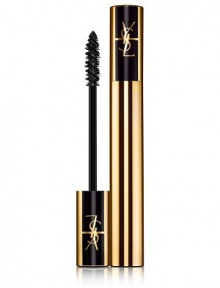 Glamorous volume, bold length, voluptuous curl and dramatic styling: MASCARA SINGULIER dares to do everything. A unique innovation by Yves Saint Laurent, the mascara brush combines the technology of a traditional brush with the structure of a molded brush, to increase the performance of the formula: structured in an elliptic way, the multi-dimensional bristles ensure Haute Couture precision and dress the lashes evenly from root to tip. Glamorous volume, bold length, voluptuous curl and dramatic styling: MASCARA SINGULIER dares to do everything. A unique innovation by Yves Saint Laurent, the mascara brush combines the technology of a traditional brush with the structure of a molded brush, to increase the performance of the formula: structured in an elliptic way, the multi-dimensional bristles ensure Haute Couture precision and dress the lashes evenly from root to tip.