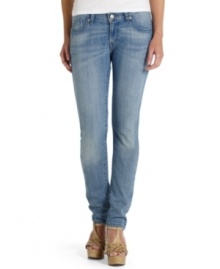 Score great, on-the-go style with Levi's 528 Curvy Skinny jeans – specifically engineered for the perfect fit. Score great, on-the-go style with Levi's 528 Curvy Skinny jeans – specifically engineered for the perfect fit.