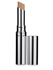 BIO LIFT CONCEALER is the first of its kind: a concealer that actually works to erase fine lines as it covers them. This powerhouse product combines innovative technology with ultra-smooth color coverage. Its core delivers an anti-wrinkle hexapeptide, relaxing existing lines and prevents new ones from forming.