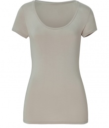Stylish t-shirt in fine, beige viscose blend - Especially comfortable and flattering, thanks to a touch of stretch - Super-soft, lighter weight material - Deep scoop neck and short, fitted sleeves - Long, lean silhouette hits below hips - Casually elegant and ultra versatile, great for everyday - Pair with jeans, cigarette pants, shorts and dressier trousers Stylish t-shirt in fine, beige viscose blend - Especially comfortable and flattering, thanks to a touch of stretch - Super-soft, lighter weight material - Deep scoop neck and short, fitted sleeves - Long, lean silhouette hits below hips - Casually elegant and ultra versatile, great for everyday - Pair with jeans, cigarette pants, shorts and dressier trousers