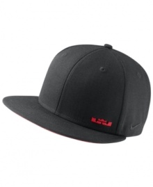 Top-notch player. This Lebron hat from Nike is designed to get you noticed on and off the courts.