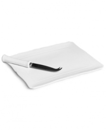 A scalloped border adds a touch of texture to the simply elegant Antique White cheese board and knife by Mikasa. Ultra-durable porcelain is equally suited for formal dinner parties and every day. A scalloped border adds a touch of texture to the simply elegant Antique White cheese board and knife by Mikasa. Ultra-durable porcelain is equally suited for formal dinner parties and every day.
