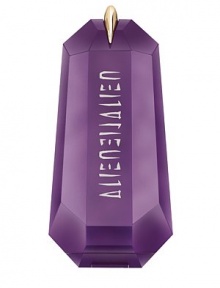 The fluid and light texture of the Prodigy Body Lotion dissolves softly into the skin to leave it perfectly hydrated and delicately perfumed by Alien's vibrant and luminous notes. 6.9 oz. The fluid and light texture of the Prodigy Body Lotion dissolves softly into the skin to leave it perfectly hydrated and delicately perfumed by Alien's vibrant and luminous notes. 6.9 oz.