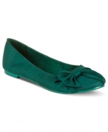 A fine romance: An oversized bow adds an enchanting element to Rocket Dog's Maddie flats. Comfort comes in the form of a flex sole. A fine romance: An oversized bow adds an enchanting element to Rocket Dog's Maddie flats. Comfort comes in the form of a flex sole.